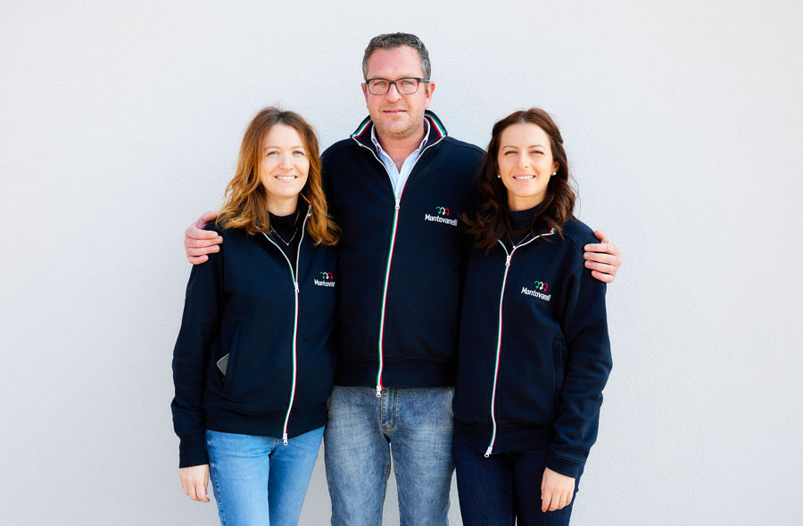 Isacco, Anna e Giulia Mantovanelli